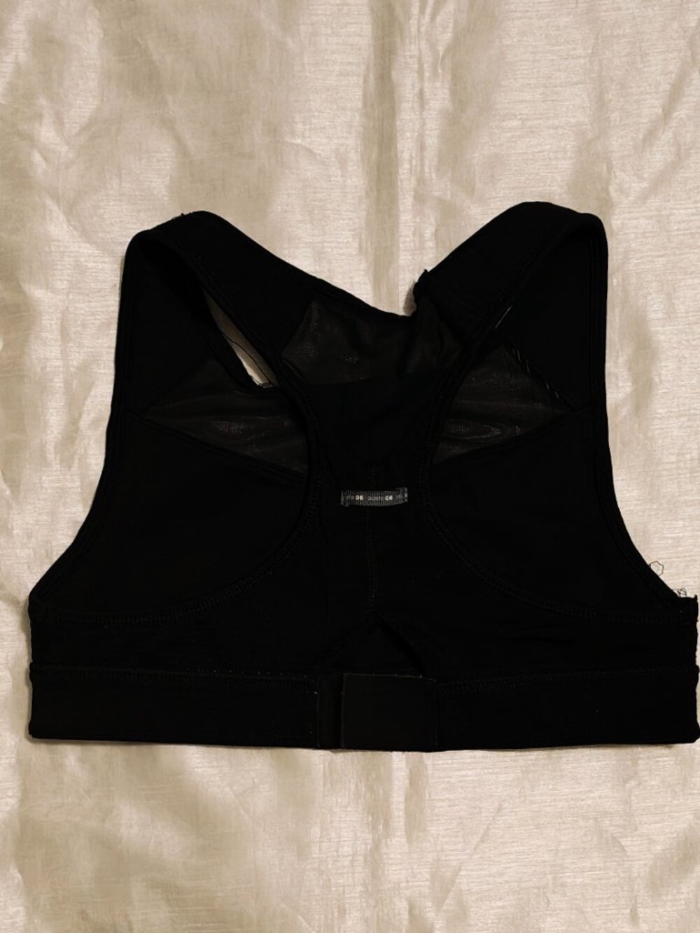 Oiselle women's black sports bra size 6